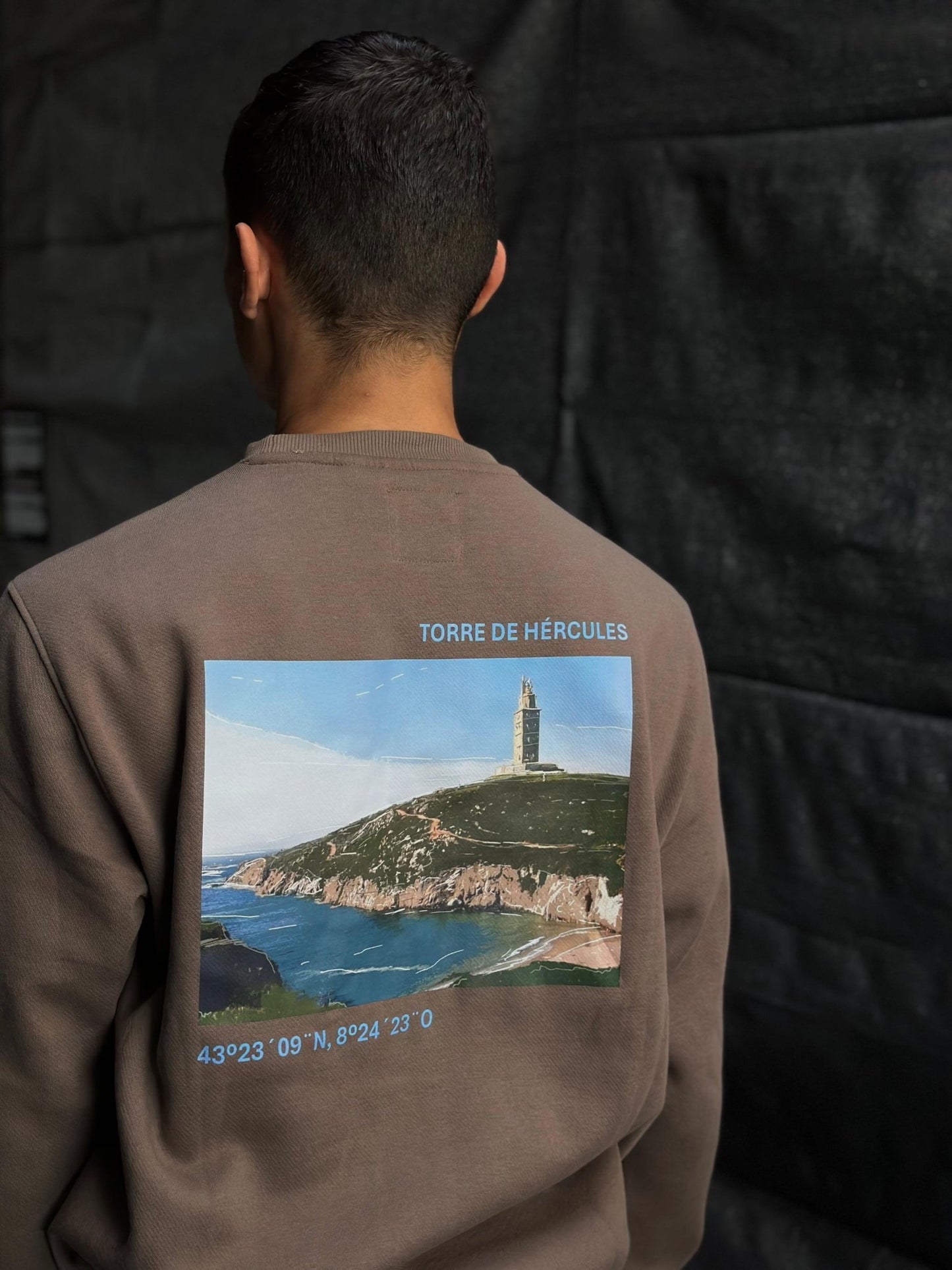 Sudadera Torre de Hércules - By_Handesign