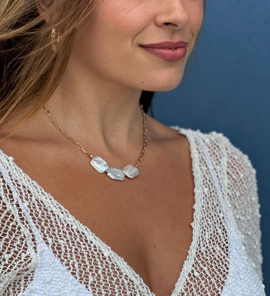 Three pearls - By_Handesign